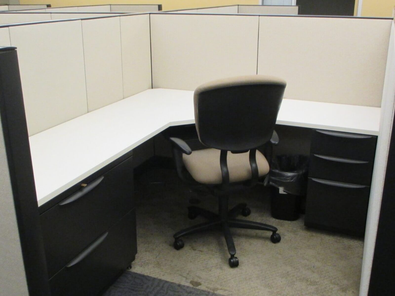 Used cubicles haworth premise 050817 ji1b